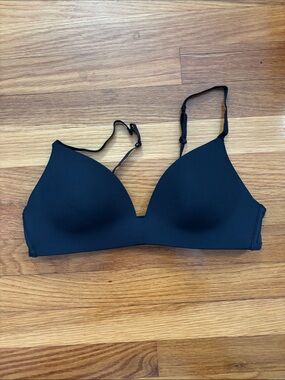 SKIMS Black Seamless T-Shirt Bra - Women Intimates